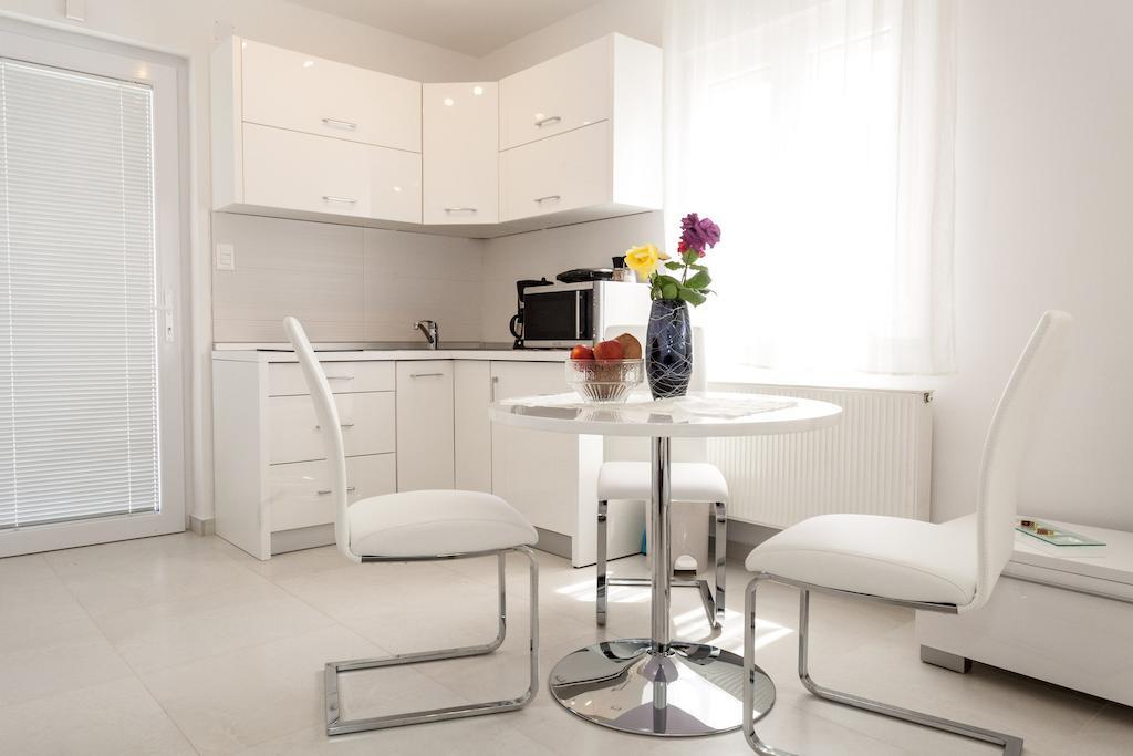 Beach Apartments Rafael Zadar Rom bilde