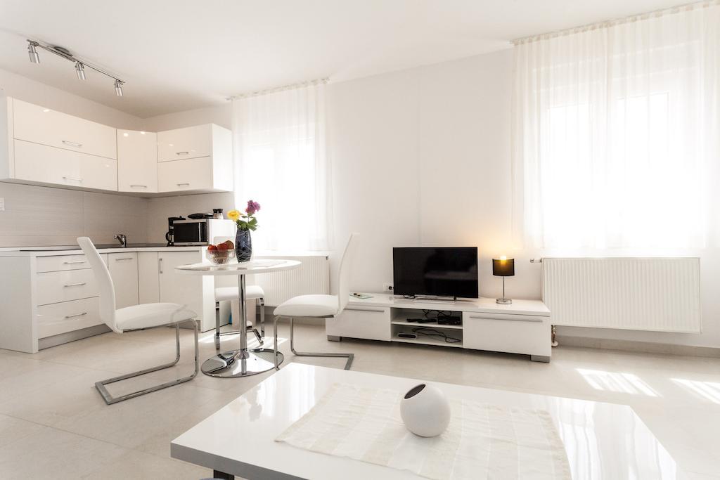 Beach Apartments Rafael Zadar Eksteriør bilde