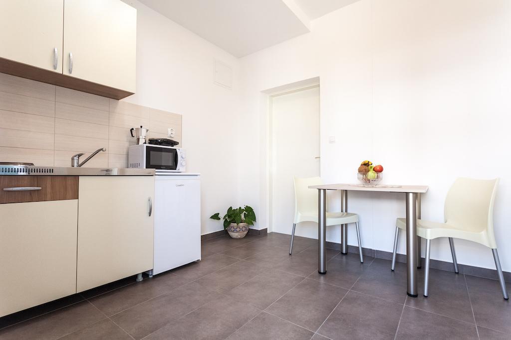 Beach Apartments Rafael Zadar Rom bilde