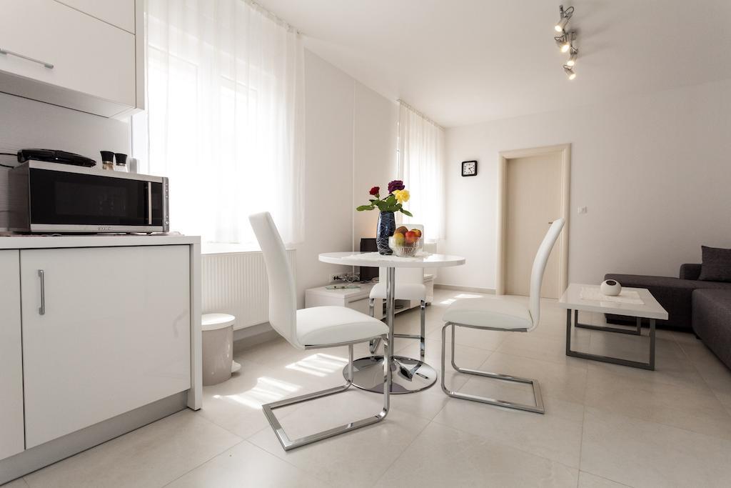 Beach Apartments Rafael Zadar Eksteriør bilde